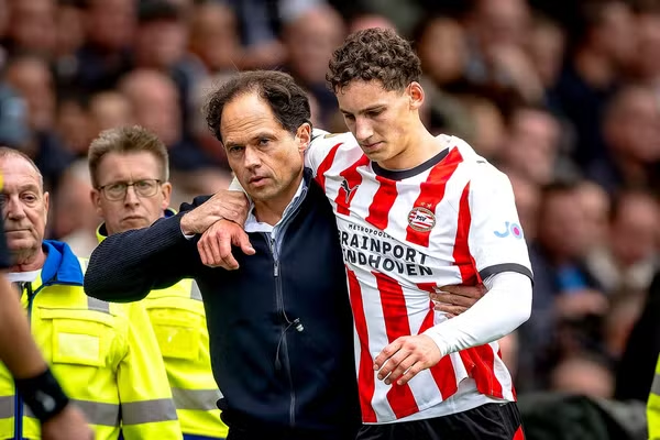 Lima pemain yang bisa direkrut PSV untuk menggantikan Ruben van Bommel